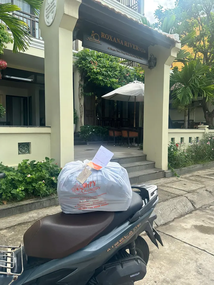 May Laundry pickup and delivery in Hoi An